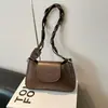 Bolsas de Mujer al por Mayor, Bolso Retro de Hombro y Axila de Cuero Suave, Estilo Nuevo, Texturizado, Adecuado para el Trabajo y los Viajes Diarios, Estampado de Leopardo, Correa Doble para el Hombro, Bolso Cruzado
