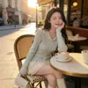 25 Outfits estilosos de inverno com uma vibe única e atraente, tricôs slim-fit e que emagrecem, blusas de manga comprida da moda e estilosas para mulheres