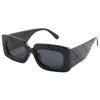 Nova moldura elegante europeia e americana óculos de sol de moda masculina e feminina candy color personalidade prisma moldura pés largos óculos de sol de celebridades na Internet atacado