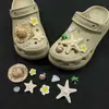 Charms KT Crocs Estrella Negra Polvo Dibujos Animados Resina Versátil Lindo DIY Accesorios Decorativos Hebillas Decorativas Desmontables