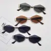 Gafas de Sol Metálicas Poligonales de Alta Gama con Forma de Rombo, Estilo Vacacional Retro Europeo y Americano, Gafas de Sol Únicas y Originales O