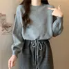 Suéter Pequeño de Color Sólido Estilo Coreano Sencillo Estilo Perezoso para Mujer Moda Otoño e Invierno Cuello Redondo Cordón Holgado Jersey de Punto Moderno