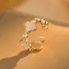 Anillo abierto de flor de cuatro hojas con circonita para mujer, sentido de alta gama, pequeño y fresco, moda, personalidad, anillo para el dedo con comida, lujo ligero, textura de temperamento