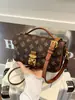 Bolso Cuadrado Pequeño de Lujo Ligero con Textura de Gama Alta, Nicho, para Mujer, Nuevo Bolso de Mano Estampado de Moda 2025, Bolso Cruzado Popular Sencillo