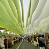 Cortina Colgante Arcoíris Ondulada de Gasa Semitransparente y Fluida Impulsada por el Viento para Centros Comerciales Interiores y Exteriores y Áreas Escénicas Decoración de Tela Colgante Verde
