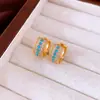 Aretes redondos de circonita chapados en oro real de 18 quilates, aretes elegantes vintage exquisitos de alta gama, aretes de moda de nicho para mujer