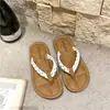 Chanclas de Dibujos Animados Lindas y Dulces Transfronterizas Chanclas Nuevas de Aspecto Elegante Sandalias Versátiles para Exteriores y Ocio
