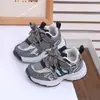 Zapatos Deportivos Infantiles 2026 Otoño Nuevos Malla Transpirable Zapatos de Papá Zapatos de Running para Niños Zapatos Casuales para Niñas
