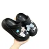 Fofo Gato Kt Azul Xadrez Azul Série Versátil Tamancos DIY Fivela de Sapato Versátil Destacável