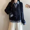 Cárdigan de punto de dos piezas sintéticas para mujer de talla grande con hombro estructurado, bordado a cuadros, mangas largas, top casual, nueva camisa versátil para principios de otoño