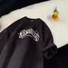 Camiseta Casual Solta Versátil Estilo Casal Unissex Estampa de Letras Tendência Verão Manga Curta Retro Americano