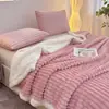 Manta nueva grande de pelo sintético de conejo a rayas, doble cara de lana de cordero, engrosada para abrigar, color liso, ropa de cama y textiles para el hogar al por mayor