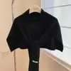 Nuevo Chal Exterior de Punto de Color Puro, Bufanda Versátil para Primavera, Otoño e Invierno, Chal de Lana de Forma de T de Gama Alta al por Mayor