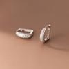 Aretes Nalan de Plata Esterlina S925 con Diamantes en Forma de D Estilo Ins Diseño de Lujo Accesible Joyería Elegante para la Oreja para Mujeres M03449