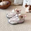 Tenis de Dibujos Animados para Niñas Gato KT, Nueva Colección Otoño, Suela Suave, Antideslizantes, con Cierre de Velcro y Parte Superior de Piel, Zapatos Casuales para Niños