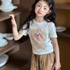 Camiseta de Manga Corta para Niña Pez Rojo Pequeño Atuendo de Verano 2026 Nuevo Dulce Top de Verano para Niñas Ropa Infantil Coreana Atuendo para Padres e Hijos