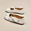 Sapatos Pequenos de Couro para Meninas 2026 Primavera e Outono Nova Moda Borboleta Sapatos de Princesa para Crianças Sapatilhas Mary Jane Antiderrapantes Sapatos para Meninas