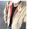 Chaqueta de aviador vintage de retazos a cuadros para hombre, nueva, versátil para primavera y otoño, holgada, casual, elegante, con cuello alto para hombre