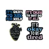 Broche con forma de corazón de tema oscuro con frases inspiradoras en inglés, insignia de esmalte creativa para decoración de mochila, ropa y sombrero