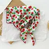 Pañuelo Cuadrado Floral Vintage Estilo Japonés Versátil Primavera y Verano Artístico Fresco Pequeño Pañuelo de Algodón Pañuelo Decorativo Delgado de Seda para Mujer
