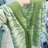 Cardigan de tricô de botões único, gola V, listrado verde, estilo coreano, com xale vazado, fino, respirável e protetor solar