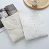 Coleção Outono 2026: Blusa feminina de manga longa com meio botão, jacquard liso bordado artístico estilo japonês