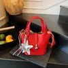 Colete Estilo Transfronteiriço com Padrão de Lichia Bolsa Cesta de Legumes para Mulheres 2025 Nova Bolsa de Ombro Único Transversal de Couro Genuíno Moda Versátil Tendência