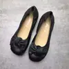 Gran Venta Lindos de Moda Suela Suave Zapatos Individuales para Mujer 2026 Otoño Planos Cómodos Boca Baja Zapatos de Cuero Gran Venta Mariposa Madre Zapatos para Mujer