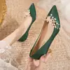 Zapatos de boda para novias, nuevo modelo 2026, tacones altos verdes con pedrería, zapatos de boda Xiuhe, doble uso para vestidos de novia, aptos para todas las estaciones