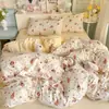 Conjunto de quatro peças em algodão macio de grau A para maternidade e infantil com gaze dupla camada, lençol de cama estilo fresco em algodão lavado, conjunto de três peças para dormitório estudantil