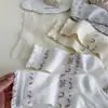 Calcetines Florales Pequeños para Mujer, Nuevo Estilo Primavera y Verano, Calcetines de Encaje hasta la Media Pantorrilla, Malla Transpirable Ultra Delgada, Calcetines Slouch Simples Versátiles para Mujer