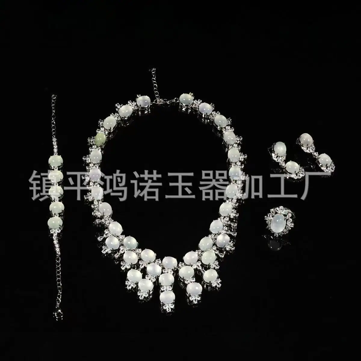 微信图片_20251112074119_2370_256.j