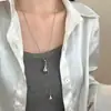 Collar Largo Desplegable Minimalista Coreano de Croissant y Donut para Mujer, Cadena de Suéter de Lujo Ligero de Nicho de Gama Alta