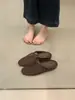 Verão 2026 Novo Clássico Malha Bico Redondo Slip-on Sapatos Baixos Chinelos Vazados Sandálias de Rede Moda Feminina