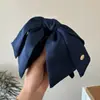Grampo de Garra para Rabo de Cavalo com Laço de Cetim de Alta Qualidade Estilo Francês com um Toque de Sofisticação, Novo Grampo Superior para o Topo da Cabeça Grampo Tubarão Acessório de Cabelo
