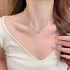 Collar de perlas transfronterizas con cadena colgante para mujer, ligero, de lujo, combinable, sencillo, apilado, joyería de amor de alta gama, cadena de clavícula.