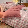 Conjunto de quatro peças em algodão puro lavado estilo dormir nude, amigável à pele, lençol de cama ins, capa de edredom, lençol de elástico para dormitório pequeno e fresco, conjunto de três peças
