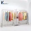 Soporte de Pantalla para Transmisión en Vivo, Perchero de Ropa de Acero Inoxidable Cepillado, Colgador de Ropa de Pie Estilo Isla, Soporte de Exhibición Plateado con Ruedas