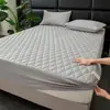 Comercio exterior Amazon funda de colchón impermeable antiarrugas amigable con la piel, funda a prueba de agua y polvo, protector de colchón a prueba de orina, protector de colchón Simmons