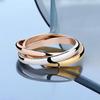 Anillo de tres anillos TikTok popular tres vidas Anillo de pareja de tres vidas anillo de acero de titanio resistente a la decoloración para mujer joyería
