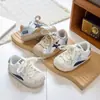 Zapatos de Patinaje Nuevos para Niños Primavera y Otoño Niños y Niñas Suela Suave Antideslizantes Punta Reforzada Estrella Zapatos Blancos Zapatos para Caminar de Bebé
