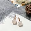 Pendientes de Cristal de Color Cortado Flor de Hielo de Alta Resistencia Estilo Japonés Topacio Azul Londres Simple Francés Chapado en Oro Sin Níquel