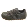 Zapatos de entrenamiento alemanes para mujer, tela con tiras cruzadas y hebilla, para aumentar la altura, nuevo otoño 2026, zapatos deportivos casuales versátiles y ligeros