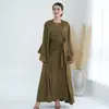 Loriya2024 Moda E-commerce Conjunto Elegante de Duas Peças com Acabamento LR760