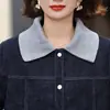 Chaqueta de mezclilla de alta gama para madres, estilo con cuello de solapa, primavera y otoño 2026, elegante y rejuvenecedora, top corto de moda para mujeres de mediana edad