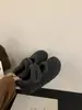 Primeiro Encontro Temporada Aumento de Altura Solado Grosso Sapatos Birkenstock Femininos 2026 Outono/Inverno Novo Estilo Mary Jane Sapatos de Pelo Femininos Sapatos de Lã e Algodão