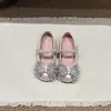 Sapatos de Couro para Meninas 2026 Verão-Outono Novo Estilo Borla Laço Sapatos Pequenos de Couro Combinados com Saia de Tule Branca Sapatos Infantis Planos Leves