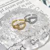 Nuevo Anillo de Dedo Abierto de Herradura Elegante de Lujo Ligero con Micro-incrustaciones de Zirconia, Personalizado, Moderno, Nicho, con Estilo de Gota de Agua