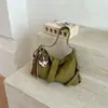 Bolsa tote de nicho de alta qualidade para mulheres, novo modelo 2026, grande capacidade, estilo motociclista para o dia a dia, bolsa de ombro e transversal fashion para mulheres