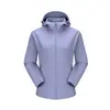 Cortavientos Ligero con Capucha Softshell para Exteriores de Otoño e Invierno, Chaqueta Cortavientos e Impermeable, Ropa Elástica para Senderismo de Pareja con Texto Impreso